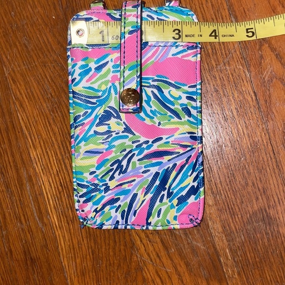 Lilly Pulitzer phone wallet Crossbody chain - Picture 10 of 11